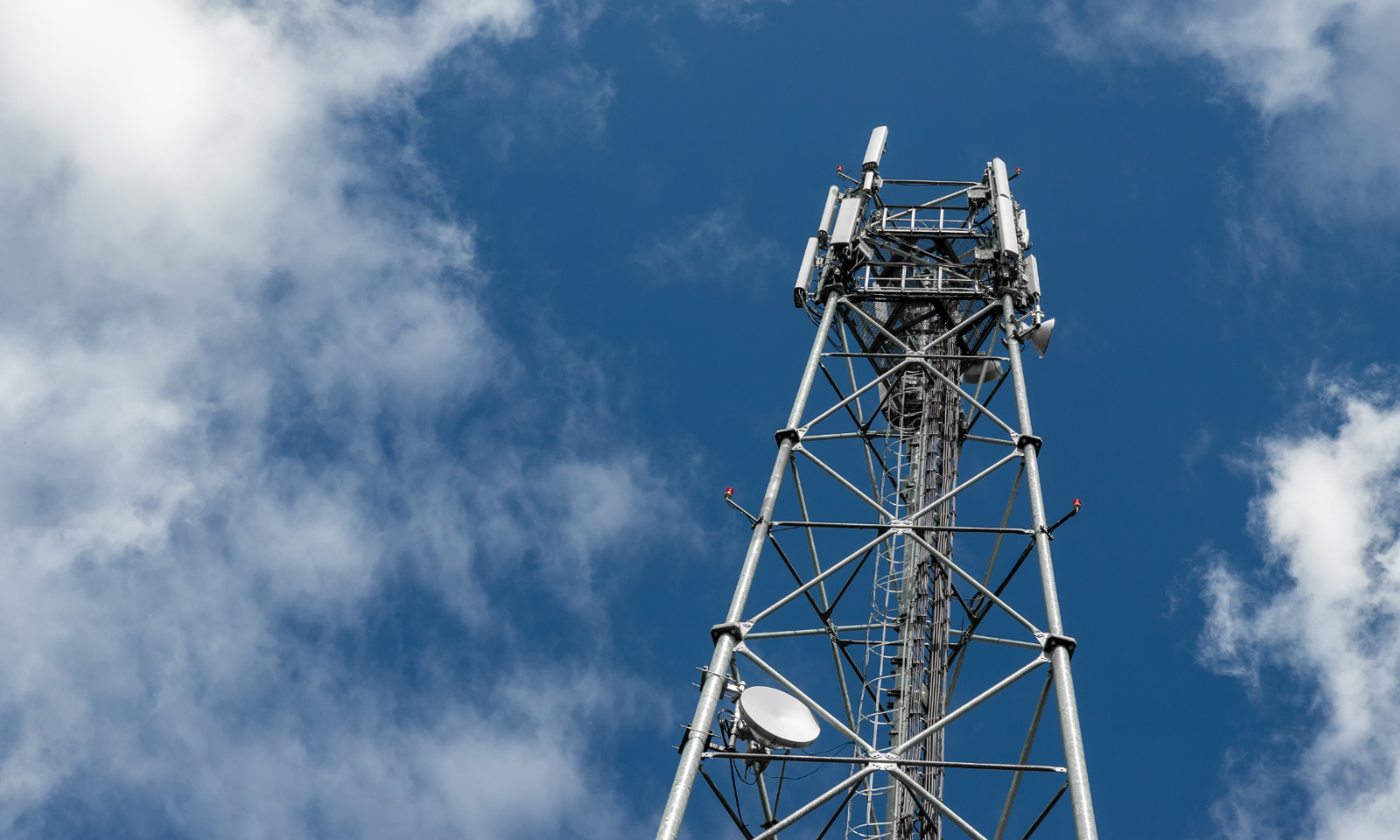 Designing Out Waste in the Telecom Industry Supply Chain 